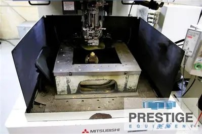 USED 2000 MITSUBISHI RA90