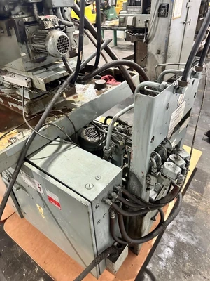 CINCINNATI R55 10" X 16" CYLINDRICAL GRINDER