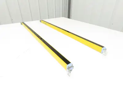 Schmersal SLC440COM-ER-0890-14 Safety Light Curtain Transmitter & Receiver Set