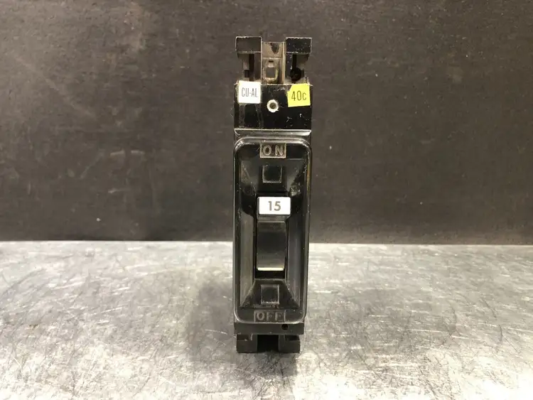 Used FEDERAL PIONEER NEF311015 Switchgears British Columbia CA | Lenmark #243982