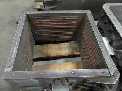 USED ADAMS FLASKS