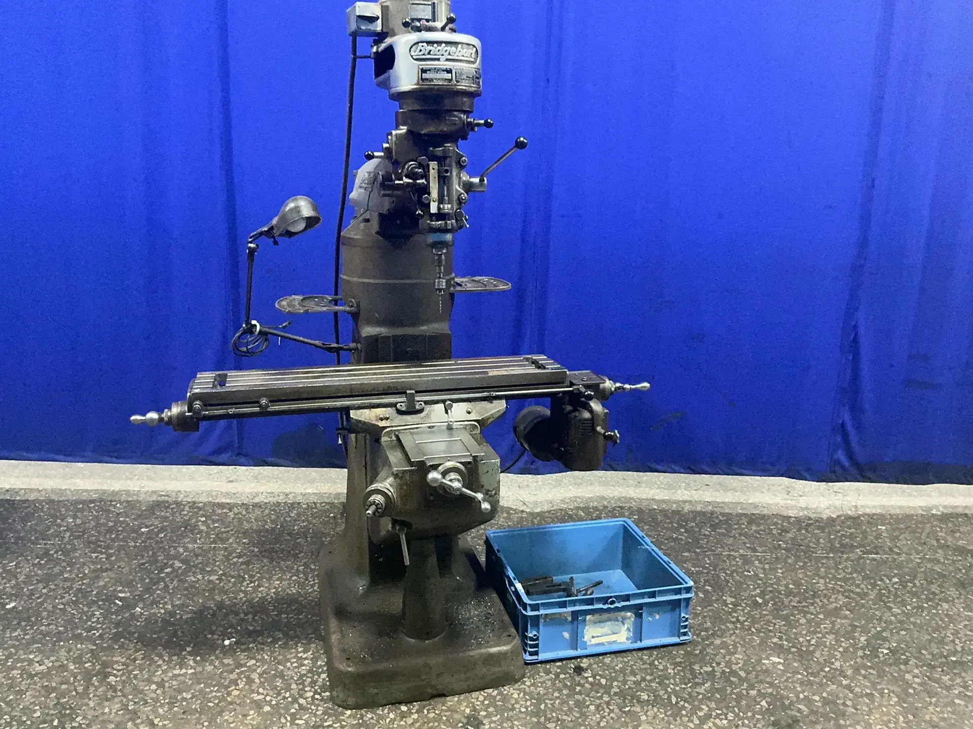 Used BRIDGEPORT 106133 Vertical Mills Ohio US | HGR 24 #1437863
