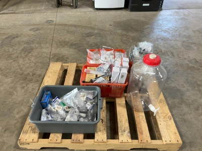 Used MIXED LOT OF BREWERS HARDWARE AND EQUIPMENT Brewing Equipment Michigan US | Miedema Asset Management Group #1761483