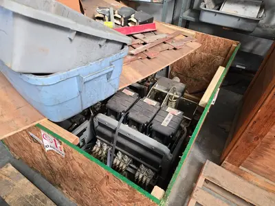 Used _UNKNOWN_ _UNKNOWN_ Circuit Breakers Indiana US | Myron Bowling Auctioneers Inc #1503991