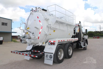 Used 2019 KENWORTH T880 Septic/Sewer/Vacuum Trucks Texas US | Roll Off Truck World #1491813