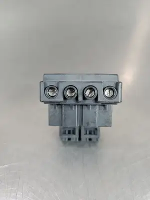 USED Allen-Bradley PN-140590 Kinetix 4-Prong Terminal Block