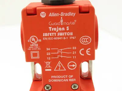 Allen Bradley 440K-T11207 Trojan 5 Guardmaster Safety Switch Tongue Interlock