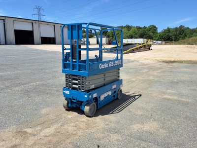 USED 2017 Genie GS-1930