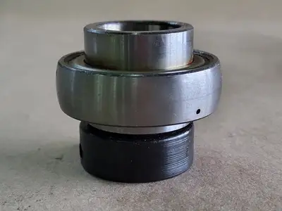 NEW SKF YEL-205-100