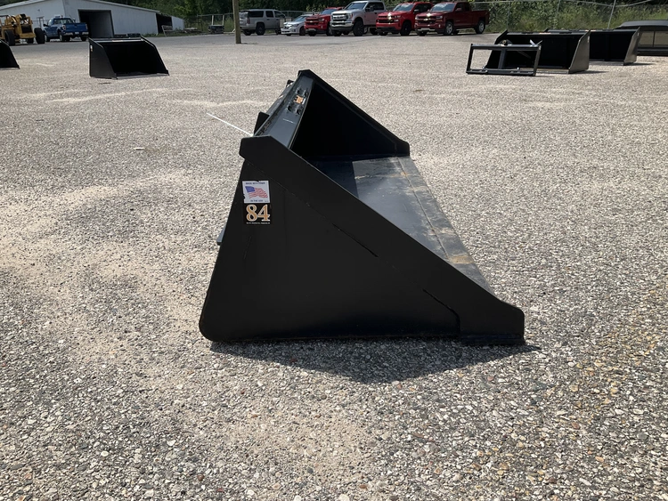 Used TOMAHAWK 84" SMOOTH BUCKET Skid Steer Buckets Michigan US | Miedema Asset Management Group #1342462