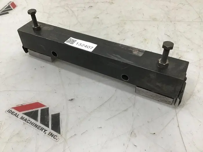 Used CINCINNATI MILACRON 5040389 Injection Molding Parts Michigan US | Ideal Machinery #595198