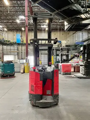 Used 2013 RAYMOND 750-R45TT Reach Trucks Texas US | TB Forklifts #1274906