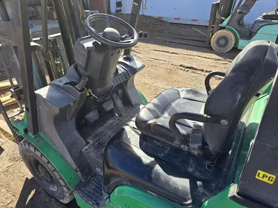 USED 2017 MITSUBISHI FG25N