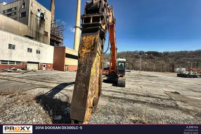 Used 2014 DOOSAN DX300LC-5 Excavators Louisiana US | Proxy Equipment #1388566