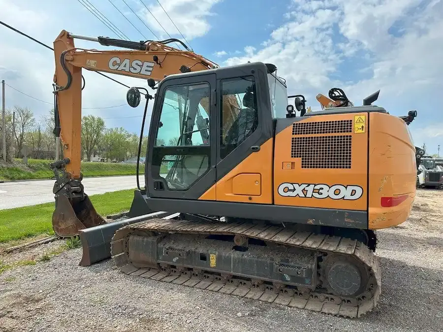 USED 2016 Case CX130D