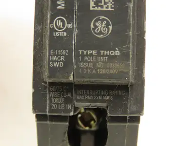 General Electric THQB1120 Circuit Breaker 1-Pole 20A Screw In 120/240V Lot of 22