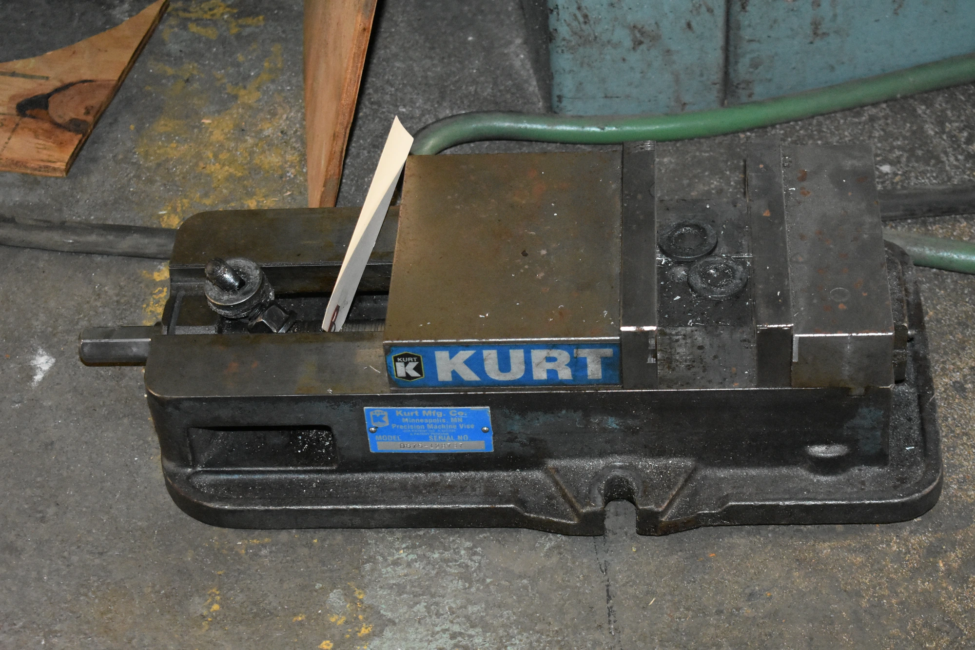 USED KURT D675