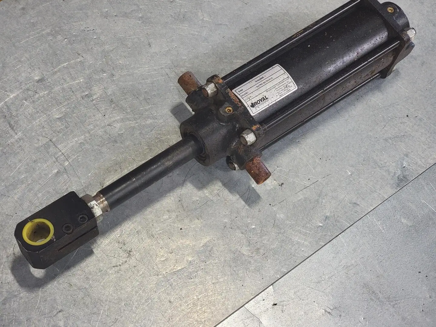Used ROYAL ELECTRIC R4TR8.5A1A1A1A Parts (Hydraulics and Pneumatics) British Columbia CA | Lenmark #267853