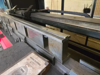 USED 2011 AMADA HDS-1303NT