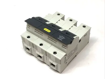 Used Wohner 3-Pole Fuse Holder Class J 30A 600V w/ 3x Bussman LPJ-4SP Fuses Fuse Accessories Michigan US | Maverick Industrial Sales #1389533
