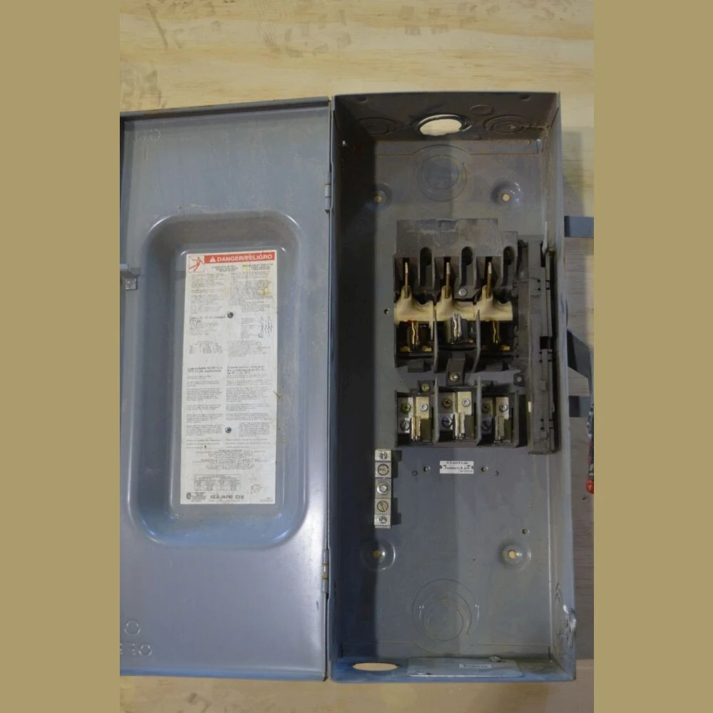 Federal Pacific Electric 100 Amp Fusible Disconnects