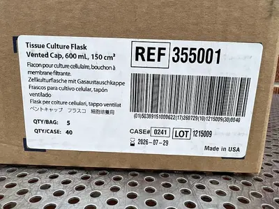 NEW BOX OF 40 - FALCON 355001 STERILE TISSUE CULTURE FLASK 600 ML W/ BLUE VENTED CAP