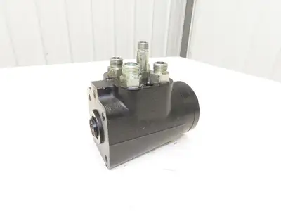 Landoll Hydraulic Power Steering Pump Removed From LSC30 Stand On Forklift