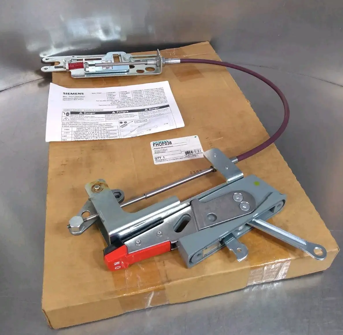 Siemens FHOFBO SenMax-Flex Breaker Operator Loc4E38