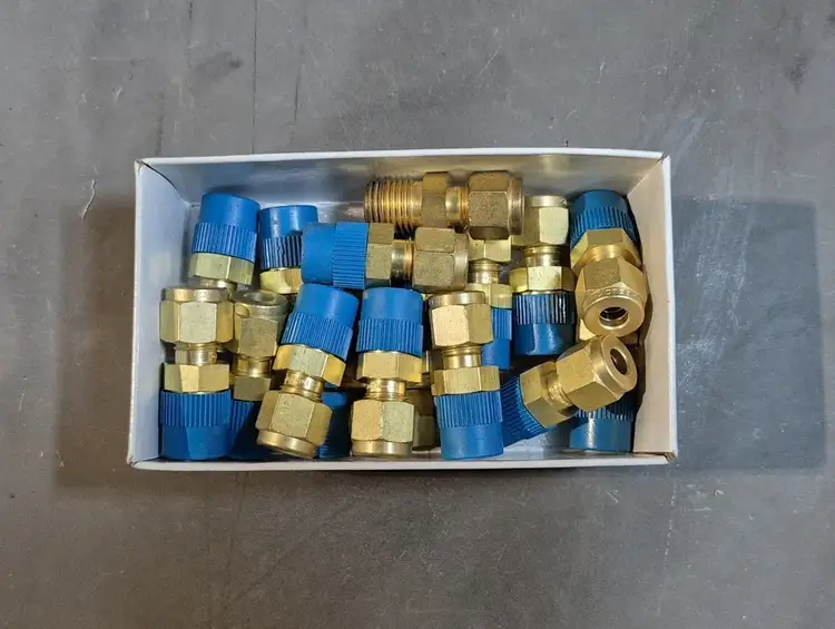 New | in-Stock SWAGELOK B-400-1-4 Parts (Hydraulics and Pneumatics) British Columbia CA | Lenmark #264518