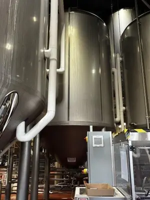 2010 MUELLER 8,300 GALLON Stainless Steel Tanks | Perry Equipment (2)