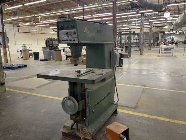Used ONSRUD W-1124 Pin Routers Pennsylvania US | RT Machine Company #334096