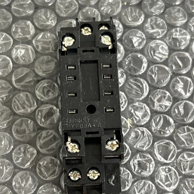 USED Omron PYF08-E