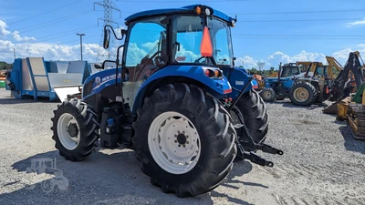 USED 2017 NEW HOLLAND T4.100