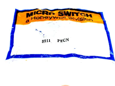NEW HONEYWELL MICRO SWITCH PWCN CONTACT BLOCK 8911PWCN