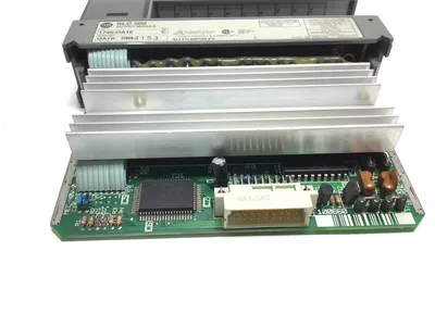 Allen-Bradley SLC500 – 1746-OA16 Output Module 85-265VAC 50/60Hz