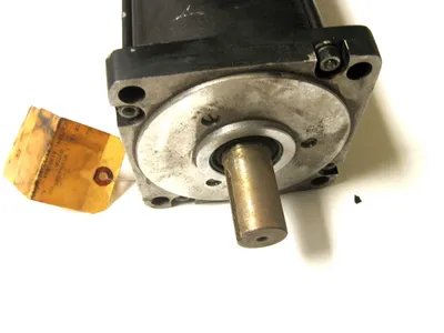 GETTYS M124-B30A-90AF SERVO MOTOR M124B30A90AF