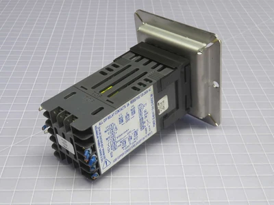 Used WEST CONTROL SOLUTIONS _UNKNOWN_ Temperature Controls | OCO Industrial #1702827