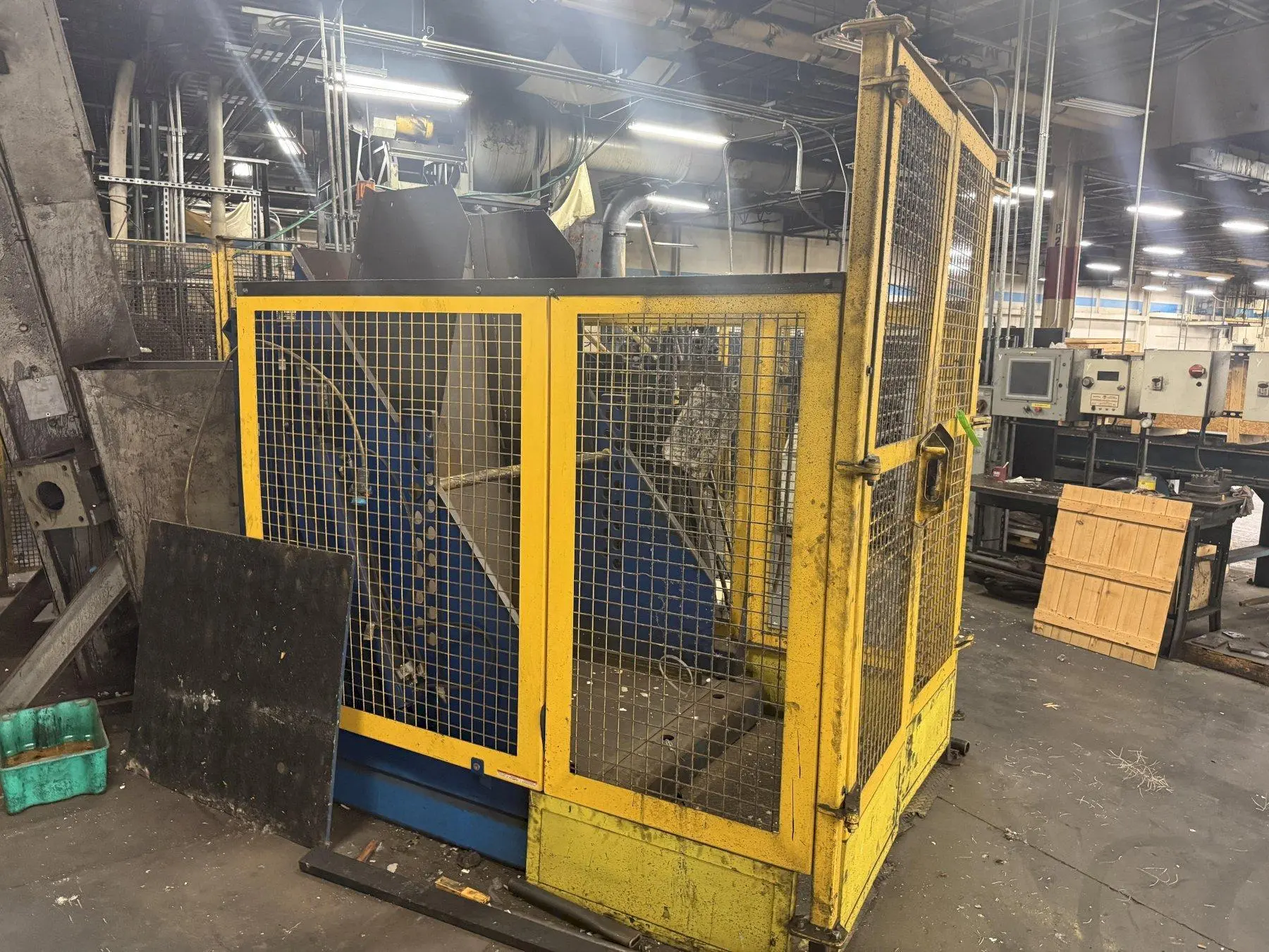 VESTIL HYRAULIC DUMP TILT HOPPER / BILLET FEEDER: YOBRO #24768