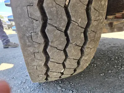 USED 2001 HME 1871 SER