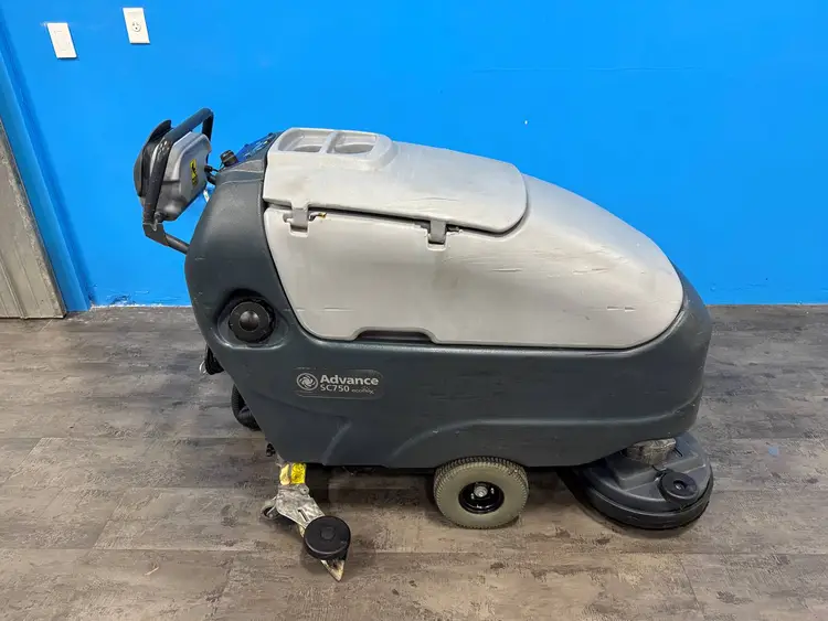 Used ADVANCE SC750-26D Scrubbers Minnesota US | Birnstengel Equipment #1554093