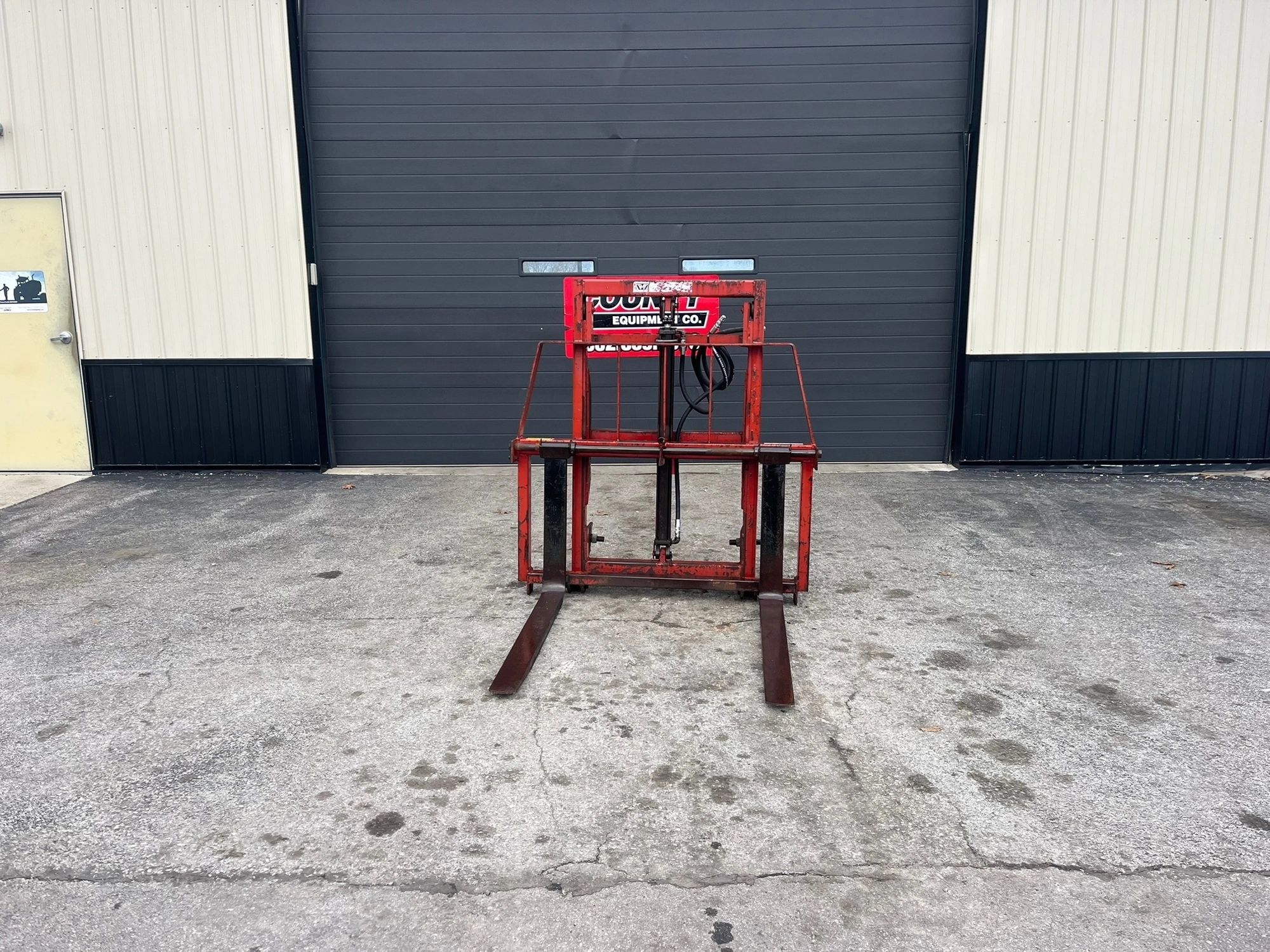 USED WORKSAVER 3pt Hitch Pallet Forks