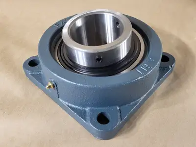 NEW AMI BEARING UCFX17