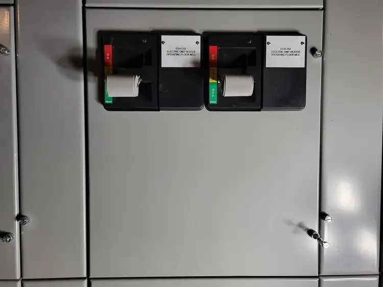 Used EATON HFD3015 Switchgears British Columbia CA | Lenmark #240460