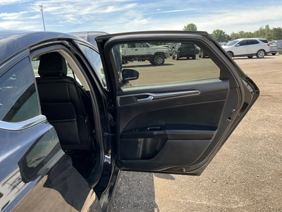 USED 2020 FORD FUSION