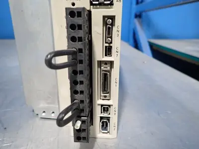 NEW YASKAWA ELECTRIC SGDV1R9D11A002000