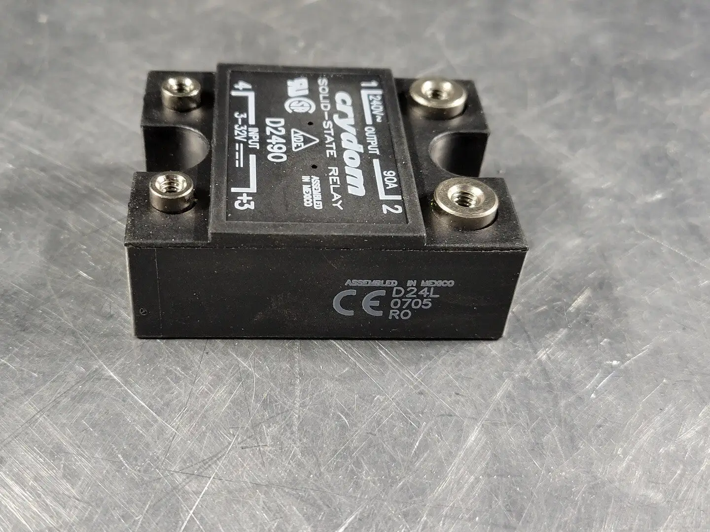 NEW CRYDOM D2490
