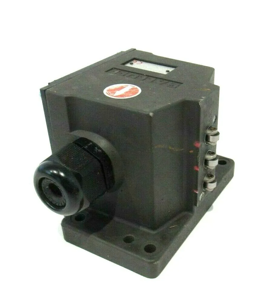 USED BALLUFF BNS 813-D03-R16-100-22-03 POSITION SWITCH BNS813D03R161002203