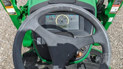 USED 2015 JOHN DEERE 3033R