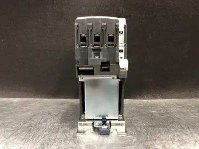 NEW 2017 SCHNEIDER ELECTRIC LC1D40BD
