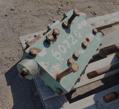 USED WATER BLASTING FLUID END